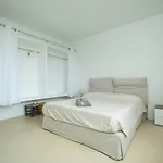 White House - Con Jacuzzi E Posto Auto Βίλα