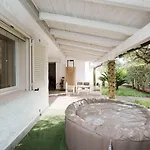 White House - Con Jacuzzi E Posto Auto * Οτράντο