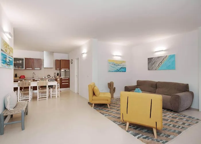 White House - Con Jacuzzi E Posto Auto Οτράντο