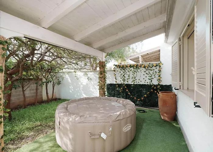 Βίλα White House - Con Jacuzzi E Posto Auto Οτράντο