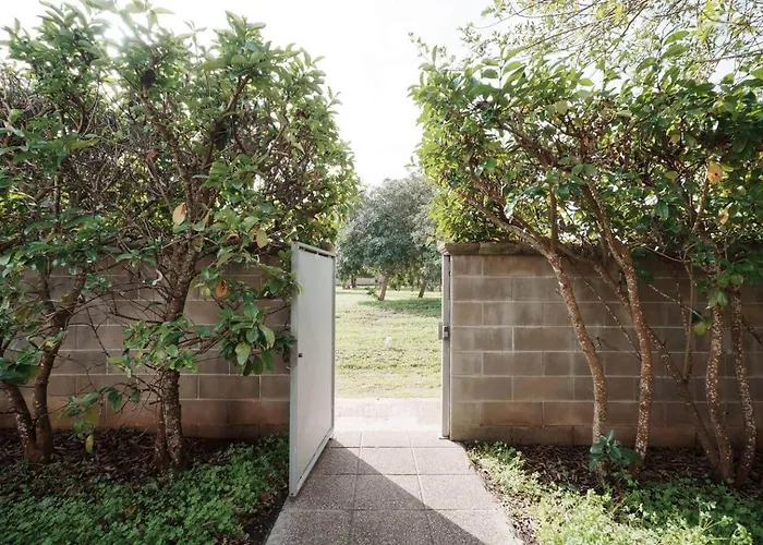 White House - Con Jacuzzi E Posto Auto Οτράντο