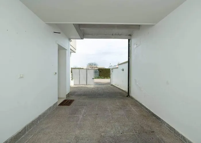 White House - Con Jacuzzi E Posto Auto Βίλα