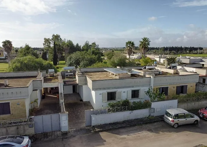 Βίλα White House - Con Jacuzzi E Posto Auto *